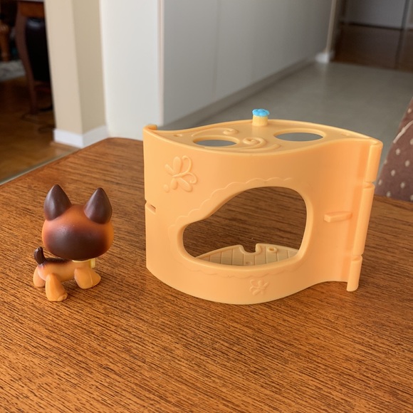 Littlest Pet Shop Authentic LPS #357 German Shepherd Hasbro 2007 - Picture 4 of 6